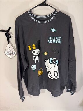 Hello Kitty and friends women’s sweatshirt sz xxl  glows Hello Kitty